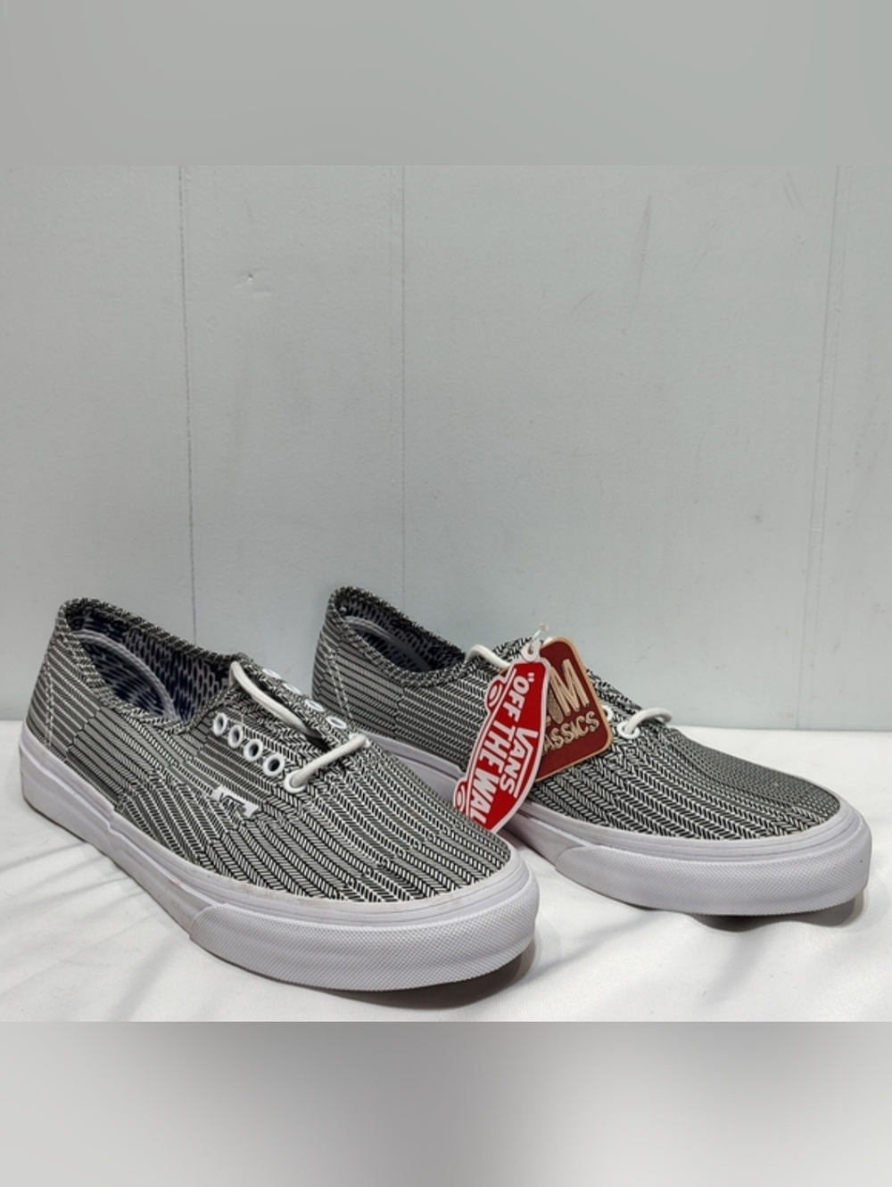 Vans Authentic Chevron Black White Sneakers Women’s 8.5‎ NWT Low Top Skate Shoes
